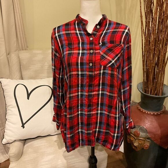 SUPERâSOFTâAritzia WilfredâFreeâPlaidâButtonâDownâTopââ¤ď¸ - Picture 1 of 6